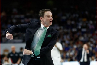 Prie "Panathinaikos" vairo grįžta R.Pitino 